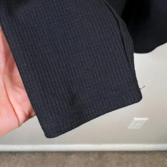 Athleta Wind Down Sleep Top Size Small Black Waffle Knit Henley Lounge Comfy - Picture 7 of 10